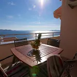 Apartment Lea *