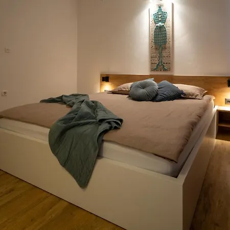 Lea Apartament *